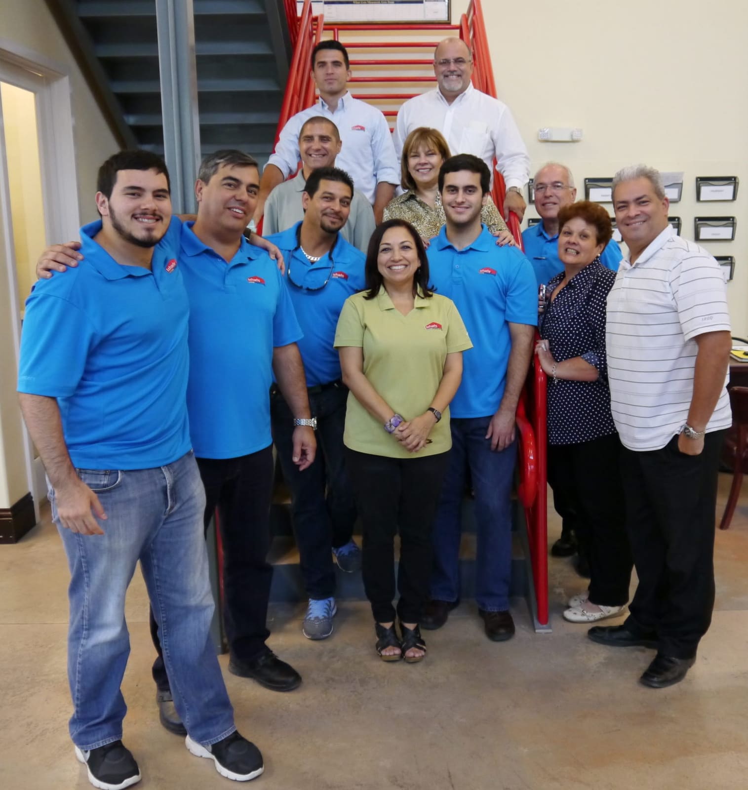 The Istueta Roofing family team